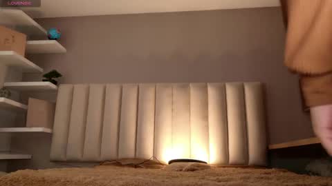 Snapshot of megan_moore__ chatting on 11-27-25, 12:07 online show from 11-27-25, 12:07