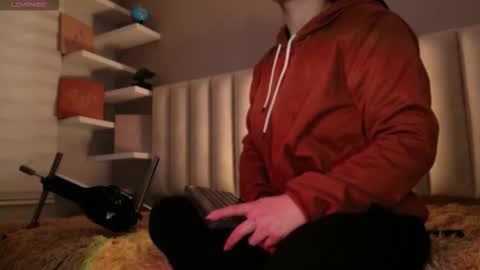 Snapshot of megan_moore__ chatting on 12-16-25, 12:10 online show from 12-16-25, 12:10