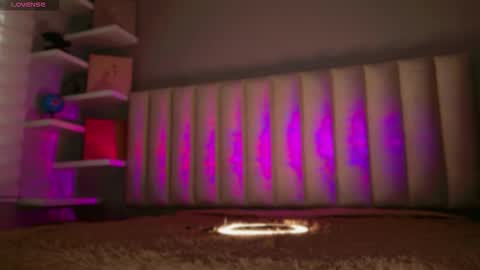 Snapshot of megan_moore__ chatting on 02-05-26, 12:43 online show from 02-05-26, 12:43