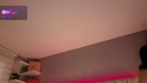     online show from 07-31-26, 01:43