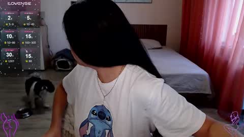 Snapshot of megan_nilson chatting on 10-12-25, 06:34 Megan online show from 10-12-25, 06:34