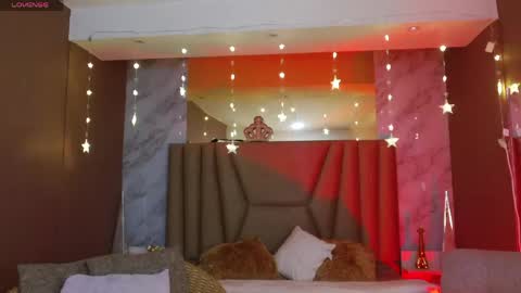 megan_saint online show from 04-28-26, 02:00