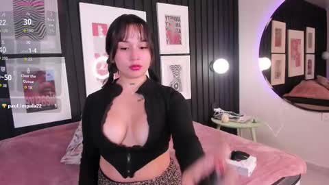 Snapshot of megan_tattoo chatting on 10-21-25, 07:47 Megan online show from 10-21-25, 07:47