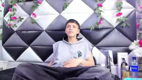 Snapshot of megan_thompsonn_ chatting on 10-17-25, 02:26 megan_thompsonn_ online show from 10-17-25, 02:26