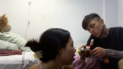 Snapshot of meganandmax1 chatting on 03-13-26, 02:40 meganandmax1 online show from 03-13-26, 02:40