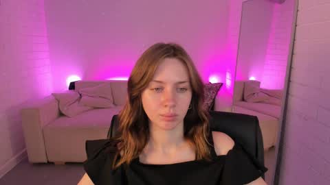 Snapshot of meganclapp chatting on 05-13-26, 06:33 Megan online show from 05-13-26, 06:33
