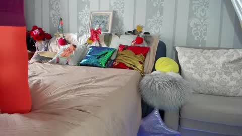 Snapshot of meganfox3325 chatting on 02-20-25, 07:55 Nicki--------- Welcome to my Room online show from 02-20-25, 07:55