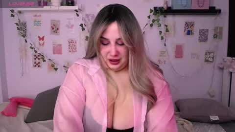 Snapshot of megangoddesss chatting on 10-05-25, 03:38 megangoddesss online show from 10-05-25, 03:38