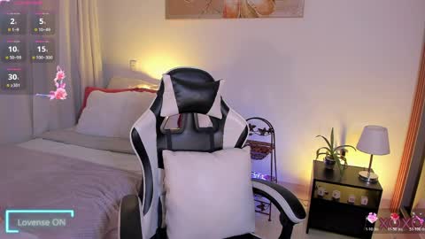 megan lake online show from 03-29-26, 07:14