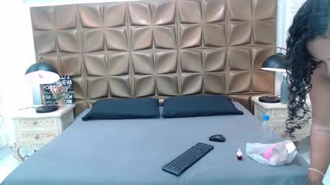 meganlarsson online show from 10-11-25, 11:42