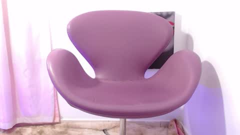 Snapshot of meganlk chatting on 01-08-26, 02:30 MEGAN online show from 01-08-26, 02:30