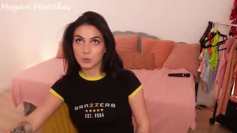 Snapshot of meganmistakes chatting on 12-31-24, 09:39 Megan Mistakes online show from 12-31-24, 09:39