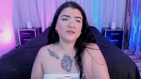Snapshot of megann_32 chatting on 10-03-25, 09:17 Megan online show from 10-03-25, 09:17