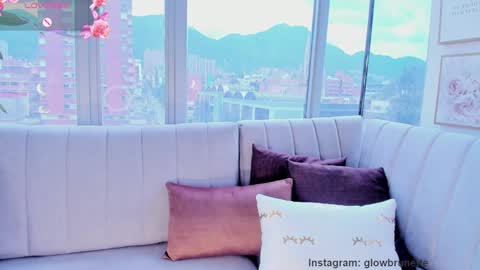 Snapshot of megann__sweet chatting on 02-03-25, 04:31 Mara online show from 02-03-25, 04:31