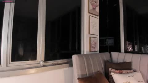 Snapshot of megann__sweet chatting on 03-05-25, 10:44 Mara online show from 03-05-25, 10:44