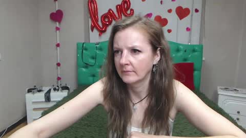 Snapshot of meganpirs chatting on 05-19-26, 03:02 MeganPirs online show from 05-19-26, 03:02