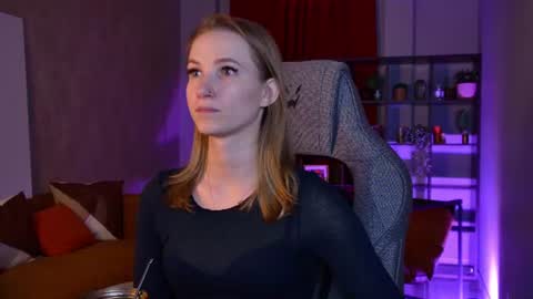 Snapshot of meganrodgers chatting on 06-20-26, 05:38 megan online show from 06-20-26, 05:38
