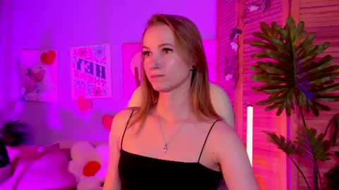 Snapshot of meganrodgers chatting on 07-13-26, 05:38 megan online show from 07-13-26, 05:38