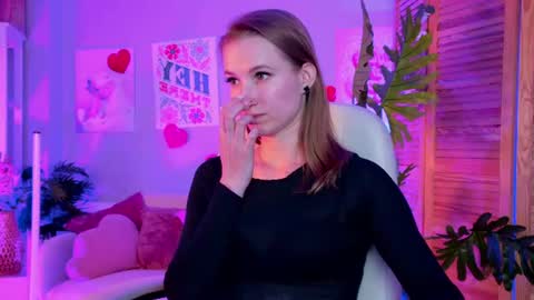 Snapshot of meganrodgers chatting on 07-18-26, 08:56 megan online show from 07-18-26, 08:56