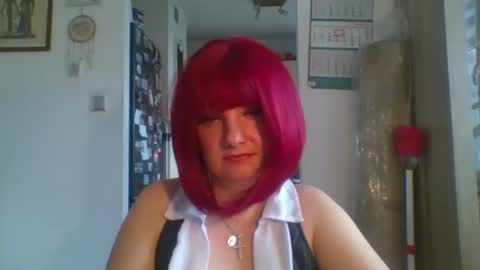 Megan online show from 06-11-26, 09:51