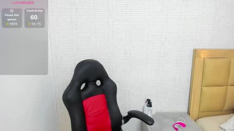 M E G A N  online show from 09-19-25, 12:39