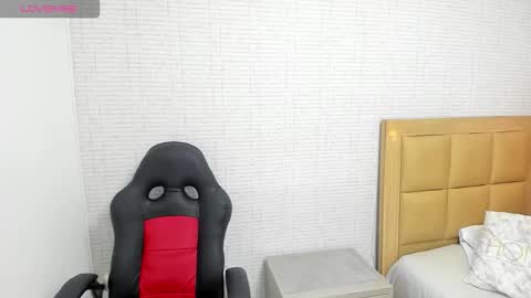 M E G A N  online show from 09-24-25, 12:41