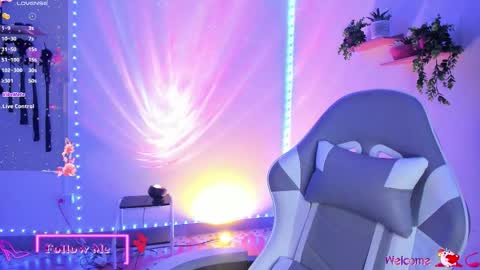 Snapshot of meggan_millerr chatting on 11-11-25, 02:11 online show from 11-11-25, 02:11