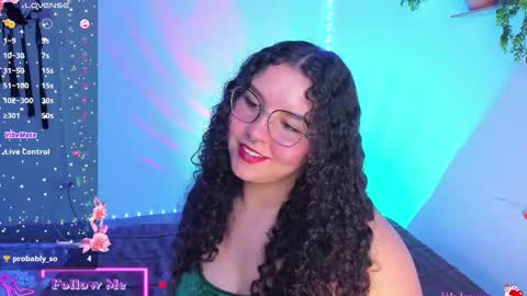 Snapshot of meggan_millerr chatting on 01-15-26, 01:21 online show from 01-15-26, 01:21