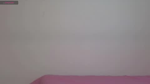 Snapshot of meghan_taylor__ chatting on 06-06-26, 01:32 Meghan online show from 06-06-26, 01:32