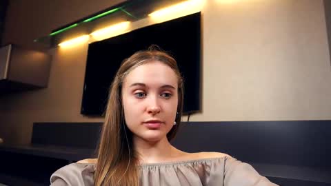 Snapshot of meghanantell chatting on 03-06-25, 01:14 Alberta   First stream 02252025 1230 UTC online show from 03-06-25, 01:14