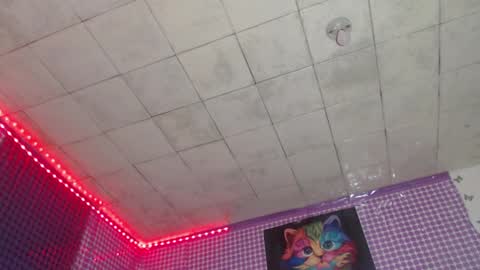 MEGHAN   online show from 12-20-24, 01:03