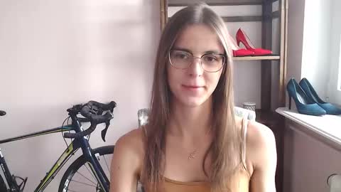 Megi online show from 03-30-26, 01:45