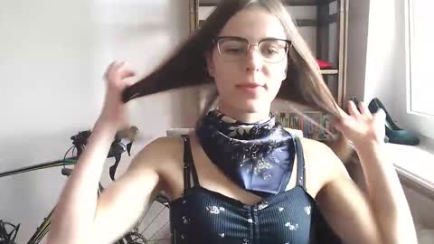 Snapshot of megi_erotic chatting on 05-19-26, 01:39 Megi online show from 05-19-26, 01:39