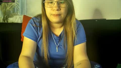 Snapshot of meichangcb chatting on 03-04-26, 05:02 mei chang online show from 03-04-26, 05:02