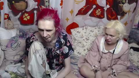 Yuta and Meidi online show from 01-14-25, 06:38