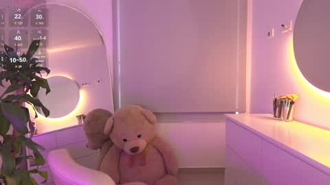 Snapshot of meiis_ chatting on 09-08-25, 10:53 meiis3 online show from 09-08-25, 10:53