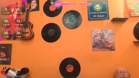 Snapshot of meisevil77 chatting on 01-10-26, 03:08 MEIS online show from 01-10-26, 03:08