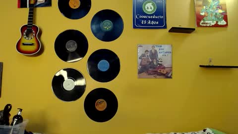 Snapshot of meisevil77 chatting on 02-26-26, 02:43 MEIS online show from 02-26-26, 02:43