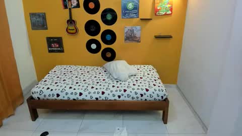 Snapshot of meisevil77 chatting on 03-01-26, 02:13 MEIS online show from 03-01-26, 02:13