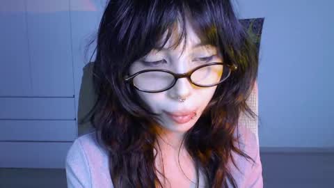 Snapshot of meitenshi chatting on 04-03-26, 11:36 mori3 online show from 04-03-26, 11:36