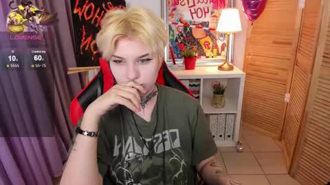 mekurisu online show from 03-01-25, 01:11