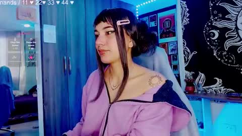 Melissa  -  -  Please help me to reach 100 thumbs up online show from 01-08-25, 01:41