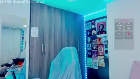 Melissa  -  -  Please help me to reach 100 thumbs up online show from 03-12-25, 01:03