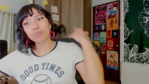 Melissa  -  -  Please help me to reach 100 thumbs up online show from 10-20-25, 02:23