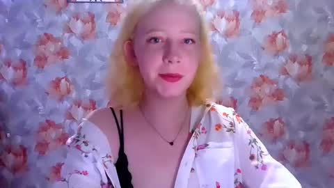Snapshot of mel_mellie chatting on 07-06-26, 08:00 Mel Mellie online show from 07-06-26, 08:00