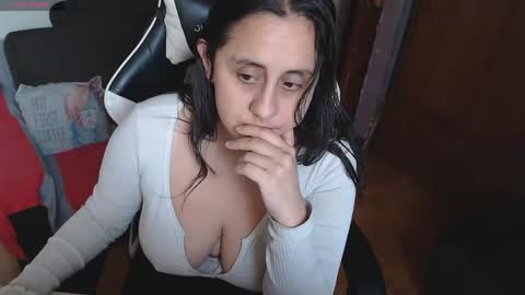 Snapshot of mel_raise chatting on 05-19-26, 02:23 mel raise online show from 05-19-26, 02:23