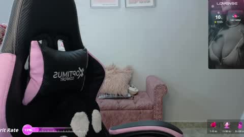 Snapshot of melaany_ chatting on 04-30-26, 12:39 Melaany online show from 04-30-26, 12:39