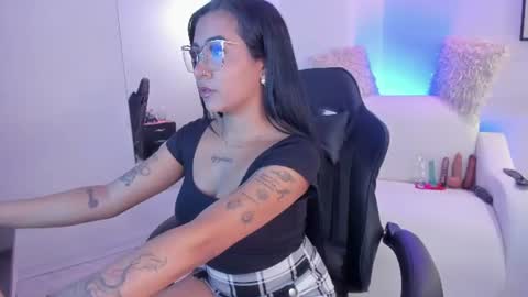 melan_owen online show from 07-24-26, 02:04