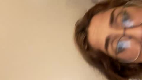 melani_babi online show from 11-20-25, 05:40