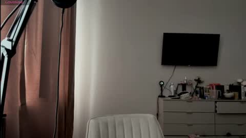 melanie__murr online show from 06-15-26, 03:42